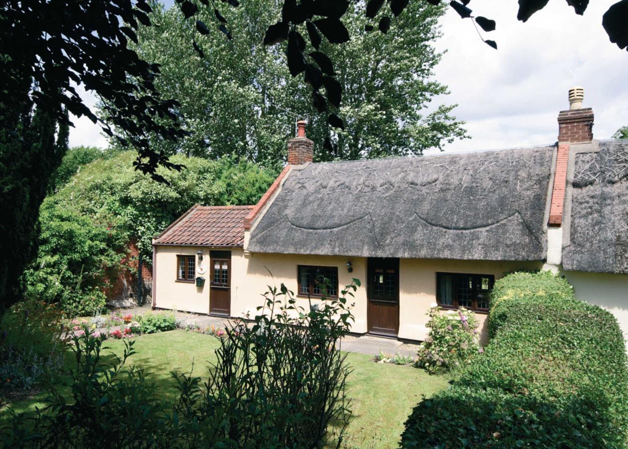 Rose Cottage - E2352 Catfield Exterior photo